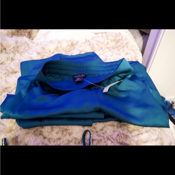 Rachel Zoe silk pants and top matching set - Picture 3 of 6